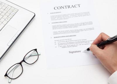 قرارداد پیمانکاری چیست؟ تعهدات، شرایط و انواع قراردادها