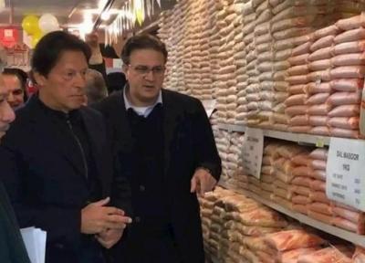 بازدید سرزده عمران خان از فروشگاه های مواد غذایی و نظارت بر قیمت ها