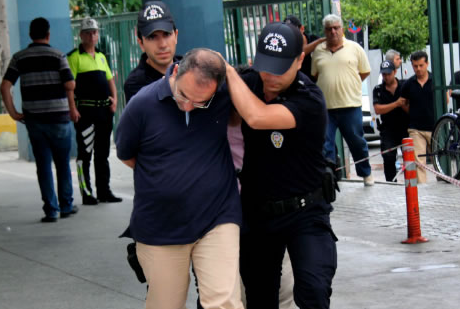 بازداشت ها در ترکیه ادامه دارد، دستگیری 18 نفر به اتهام ارتباط با کودتا