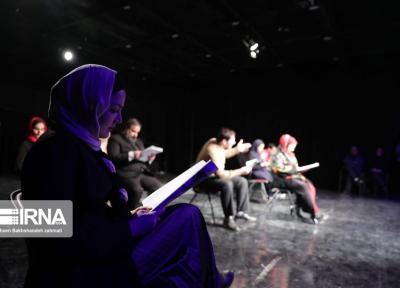 خبرنگاران برگزیدگان مسابقه سراسری نمایشنامه نویسی انسان، هنر، بحران معرفی شدند