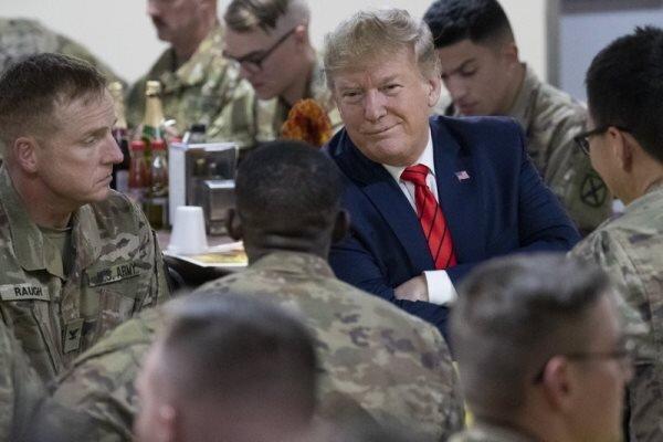 تاکید ترامپ بر کاهش تعداد نظامیان آمریکایی در عراق به 2 هزار نفر